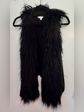 CAbi Black Shaggy Faux-Fur Sleeveless Vest
